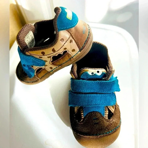 Stride Rite
Cookie Monster First Walker (Infant/Toddler),Cookie Monster 6W size - Picture 13 of 13